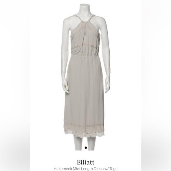 Elliatt Dresses & Skirts - NWT Elliatt Elation dress, size S, taupe color, Keyhole and scalloped detailing